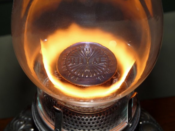 Central draft discount oil lamp